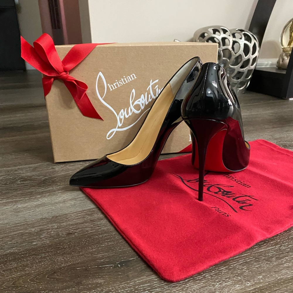 Christian Louboutin Pigalle Follies Patent Leather in size 40.5